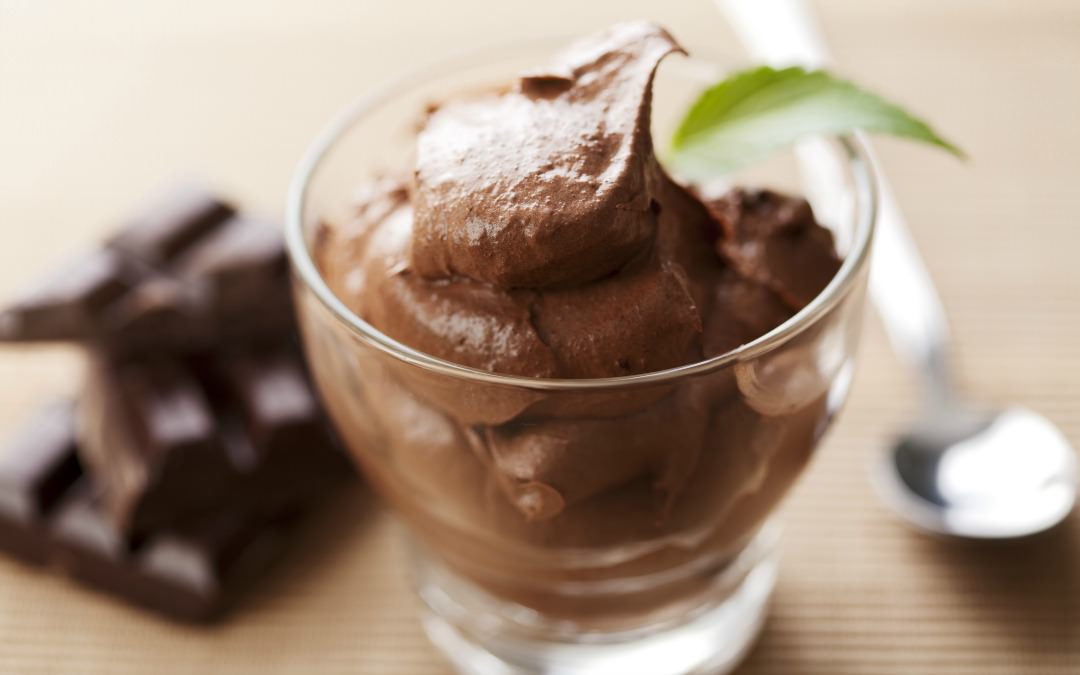 Raw and Dairy-Free Chocolate Mousse